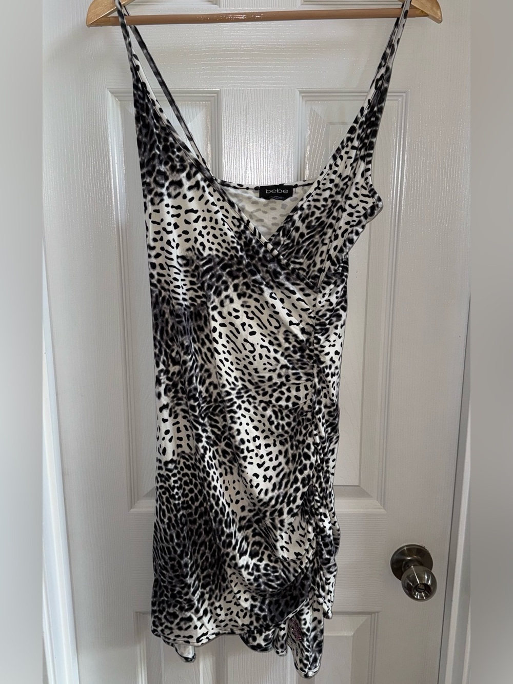 Bebe Snow Leopard Mini Dress S/P Black White Romantic Sequin Logo Party Y2K